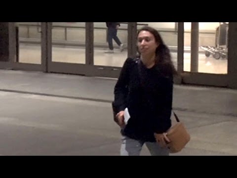 Guitarist Paz Lenchantin Arrives For Pixies Summer Tour