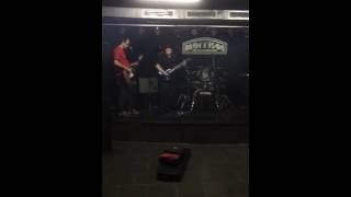 David Bowie Project Brasil - Morrison Rock Bar - Fall Dog Bombs The Moon