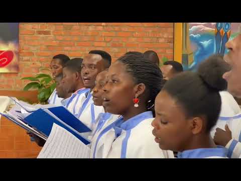 Dusingize Imana by J.J. Bertrand M (live performance - Chorale Le Bon Berger Kigali)