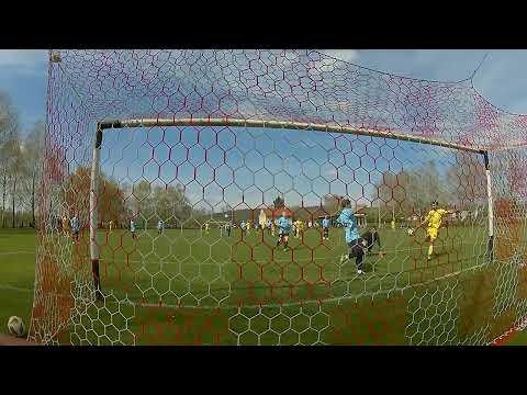 Futbalový zápas TJ Osuské - TJ Družstevník Dojč