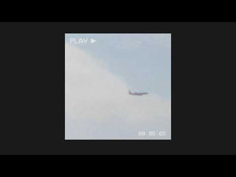 Yeyo feat. Flori Del Pino - Me Calmas (Official Videoclip)