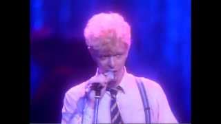 David Bowie- China Girl [Serious Moonlight Tour]