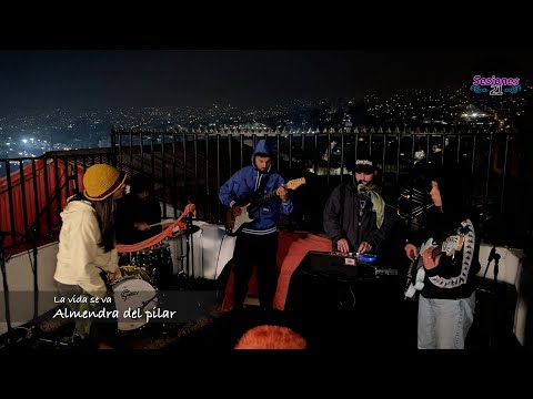 Sesiones 21 n°7 -  AlmenDra DelPilar #1 "La vida se vá"