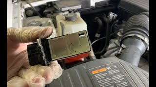How to Clean a Mass Air Flow Sensor Chevy Colorado (GMC Canyon, Hummer H3)