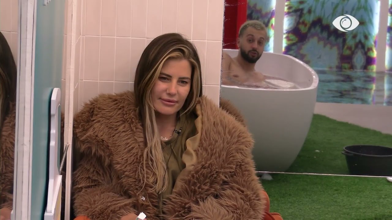 “Troç, një vëlla nuk e sheh një motër ashtu…”/ Kelly diskuton me Loredanën për Jozin dhe Valbonën