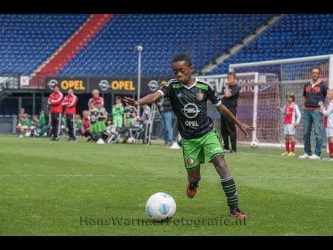 Feyenoord F1 - 's-Gravenzande F1 4-0 (1/2 FINALE Feyenoord Partnertoernooi 2015, De Kuip)