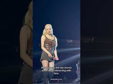rose forgot to dance while talking to fans #blackpink #rosé