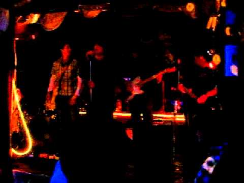 The Eugene Fintans - Top Heavy (Original Song) Live Harbour Bar Bray