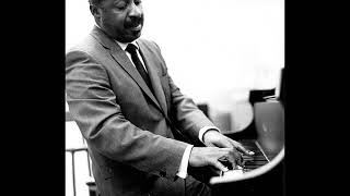 Erroll Garner  - Moonglow and The Theme from 'Picnic'
