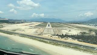 preview picture of video 'A320 Landing at Cam Ranh...'