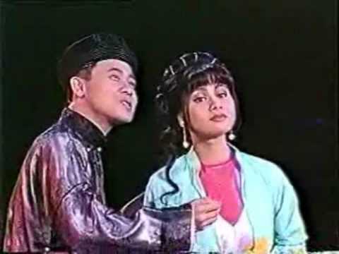Thể hiện bởi Mỹ Linh