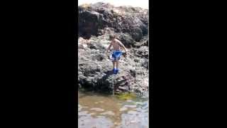 preview picture of video 'Austin jumping in Lake Superior, Two Harbors, MN'