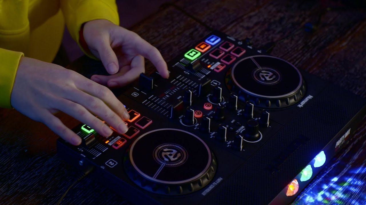 Numark Party Mix 2 channel DJ Controller built in light show