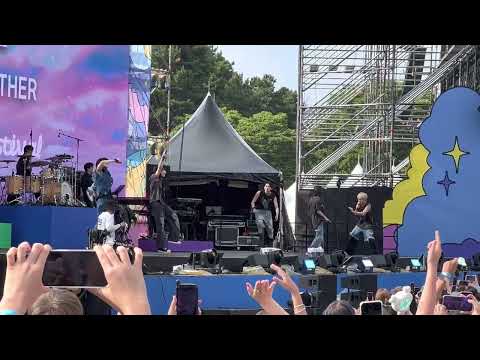 230611 위버스콘 투바투 (TXT) - 멘트 + sugar rush ride