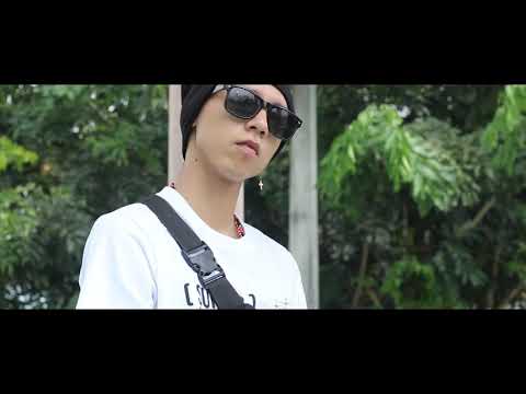 In the morning - Andrew (video oficial)