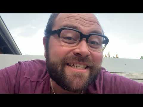 Frohe Ostern! Patrick L. Schmitz als Heinz Egon Winzigmann