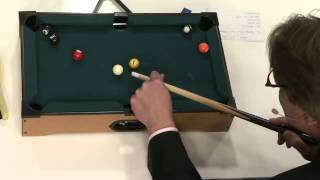 Playtastic Mini Billardtisch mit 2 Queues & 16 Kugeln