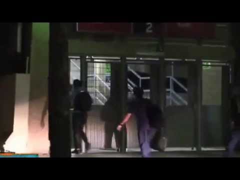 Torcedores do Barça insultam Neymar e imitam sons de macacos