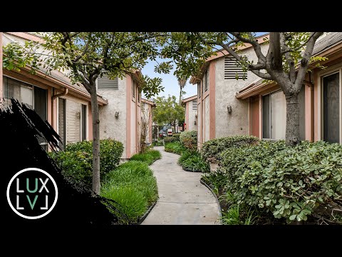 Darin DeRenzis presents 3384 Elm Avenue, Unit 11, Long Beach, CA 90807