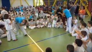 preview picture of video 'Capoeira Senzala de Sarre Union les enfants en stage à Briey le 15 03 2015  partie 3'