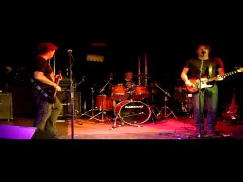 Meyer's Garage auf der Treue am 10.12.2011 - Mum