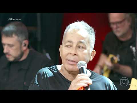 Hyldon canta "Na Rua, Na Chuva, Na Fazenda" no Altas Horas