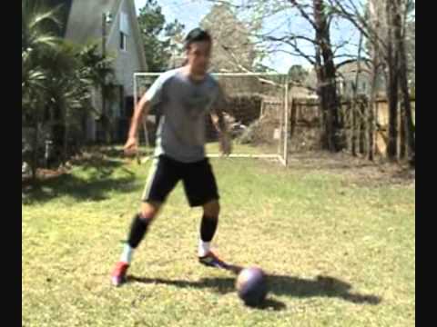 King Skills: Soccer/Football Tutorial - Ronaldo Fenomeno Trick