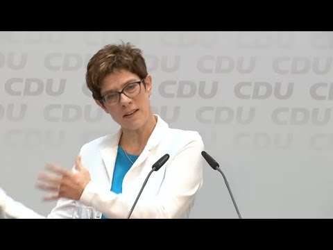 ATTACKE GEGEN REZO: AKK fühlt sich bei Influencer-Debatte komplett missverstanden