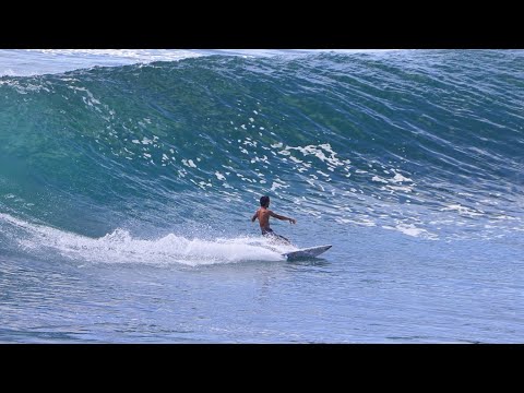 If You (Natural Footers) Ever Wanted A Backhand Barrel - The Racetrack, 27 September 2020