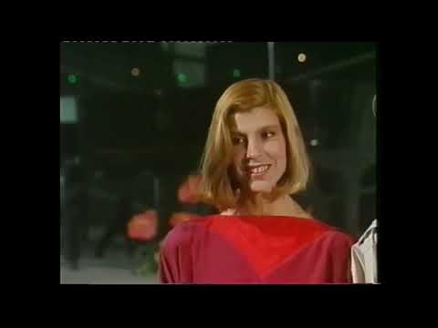 Pippo Baudo presenta al pubblico i cantanti di Sanremo 1984 - www.glianni80.com