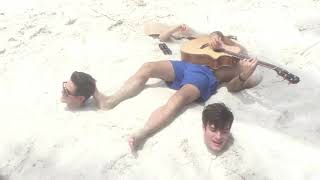 Dvicio - Paraíso at the beach