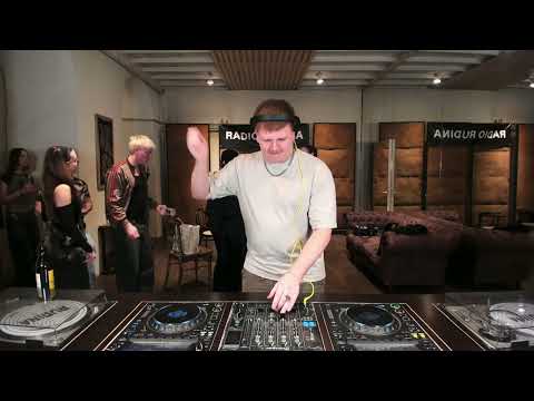 Diffrent | Radio Rudina