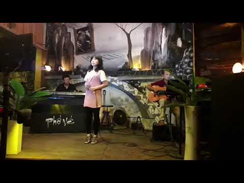 Thể hiện bởi Hoài Mỹ