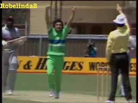 *GENIUS* ABDUL QADIR - THE LEGEND - A COMPILATION OF HIS BEST BOWLING