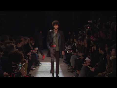 PAUL SMITH FALL’16 MEN’S RUNWAY SHOW