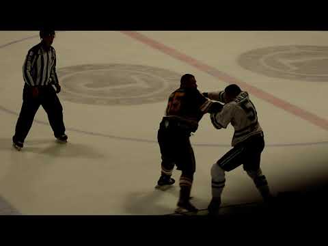Hockey fight lnah Danick Malouin  vs Dave Hamel 22 oct  2021