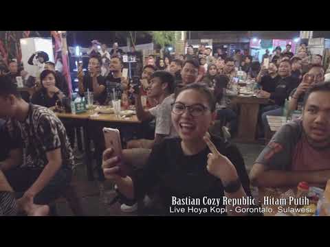 Bastian Cozy - Hitam Putih (Live Hoya Kopi - Gorontalo)