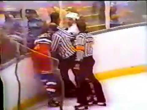 Mario Marois vs Garry Howatt April 26, 1979