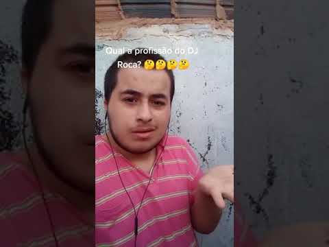 Qual é a profissão do DJ Roca?