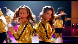Pitch Perfect 2  - Convention Performance (Bellas)