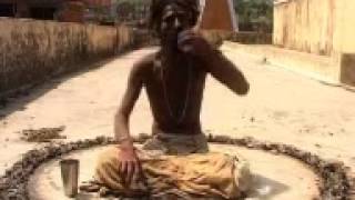 UN AUTENTICO YOGUI EN MEDITACION