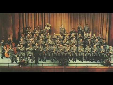 Jung sind die Linden - Wolf Stabsmusikkorps der Grenztruppen  Oberstleutnant GMD Hans-Jürgen Rohland