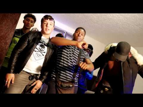 300 PIRATE - Charbonné I Clip Officiel |