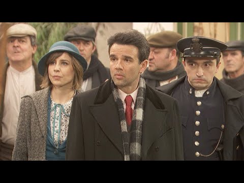 La rebelión invade la plaza de Puente Viejo: "Fuera la maestra"