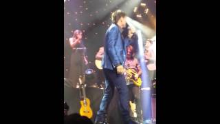 Cliff Richard Roll Over Beethoven filmed by Con