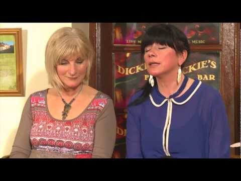 Cathy Jordan, Eleanor Shanley & friends sing 'Eileen Óg': Traditional Irish Music from LiveTrad.com
