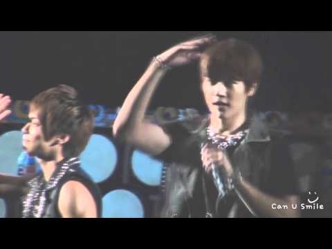 110804 SHINee Jonghyun & Minho - Hello(2) @ World Percussion Festival