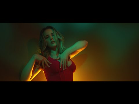 Glow - Cad Printre Lacrimi (Official Video)