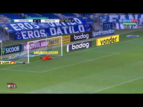 Gol de meio campo de Rafael Sóbis pelo Cruzeiro