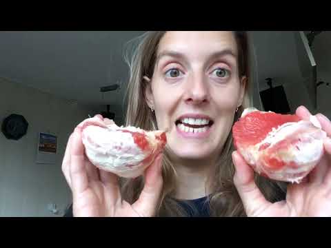 How to Select and use a Ripe Grapefruit.